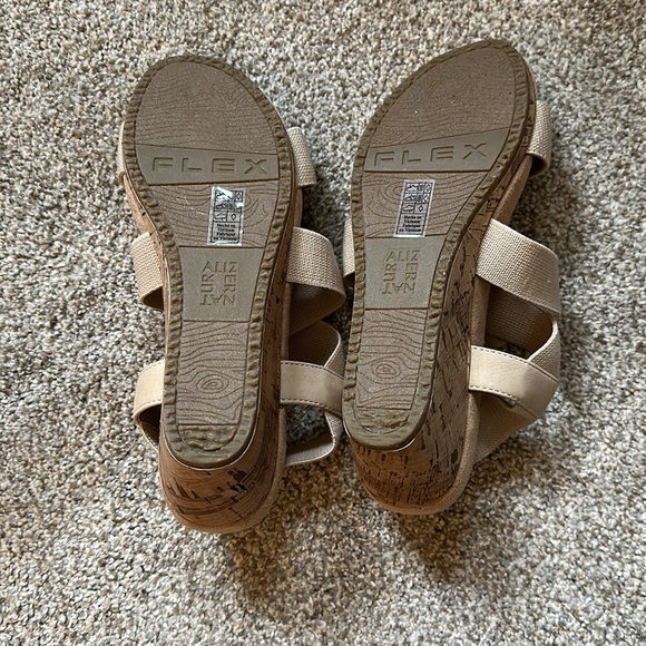Naturalizer Tan Sandals - Picture 3 of 6